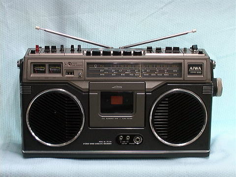 スタジオAIWA アイワ FM/AM 2バンド ラジオ カセットレコーダー 70年代